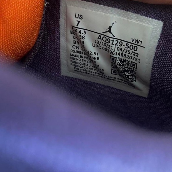Jordan 4 Retro Canyon Purple - Picture 8 of 8